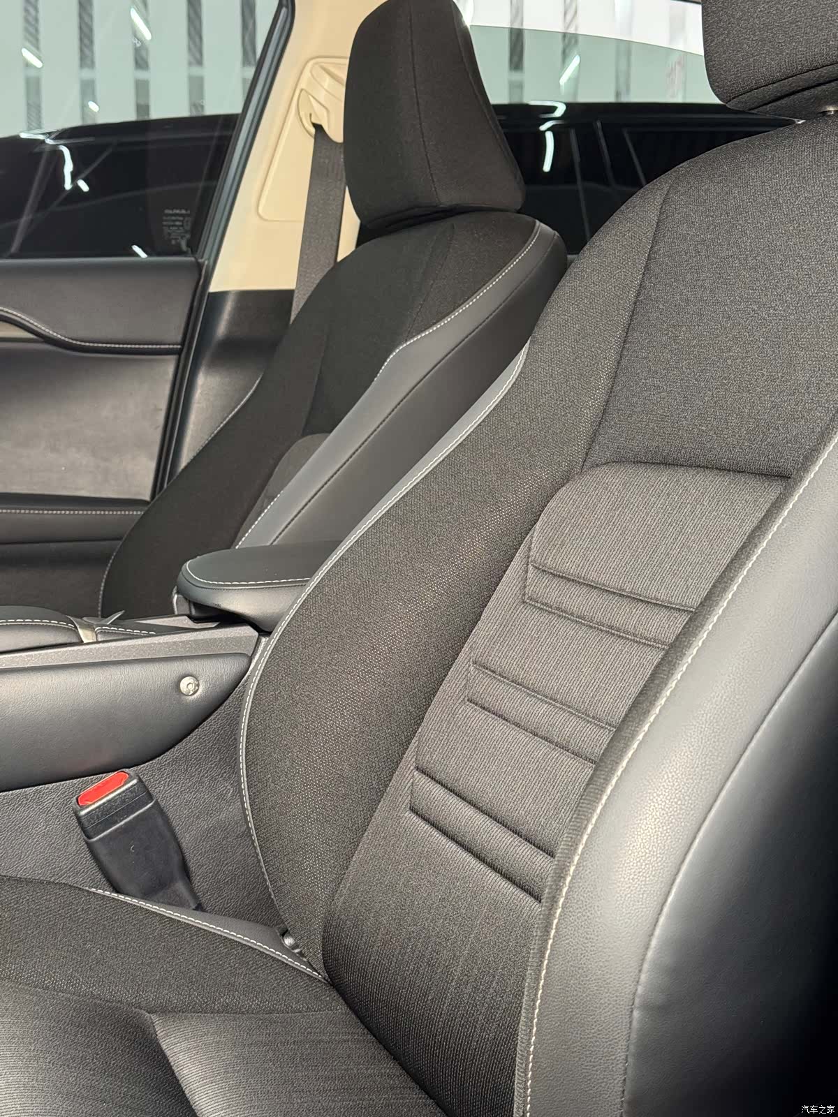 Lexus NX, 2020 19