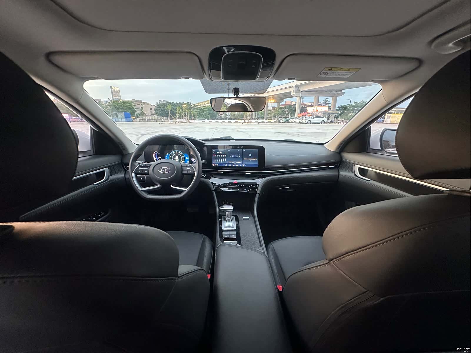 Hyundai GLX, 2022 10