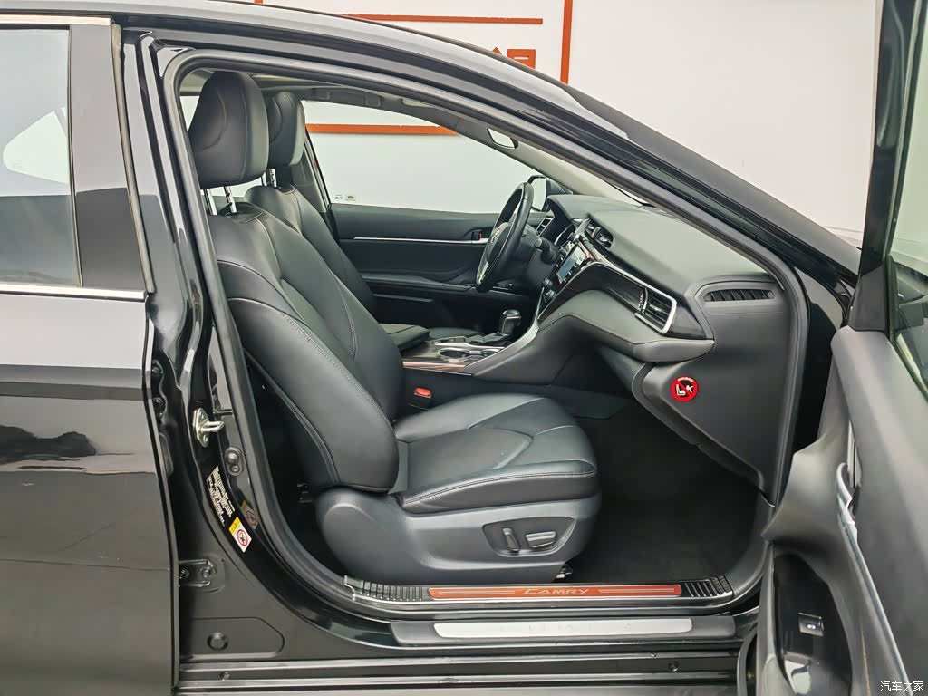 Toyota Camry, 2018 23