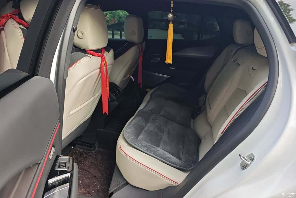 Cadillac GT4, 2025 11