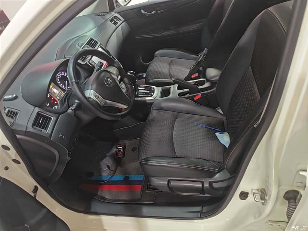 Nissan Tiida, 2017 15