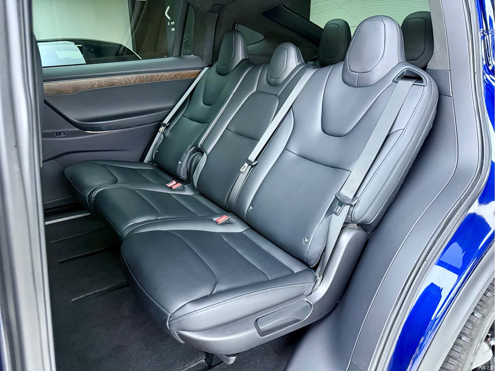 Tesla Model X, 2019 6