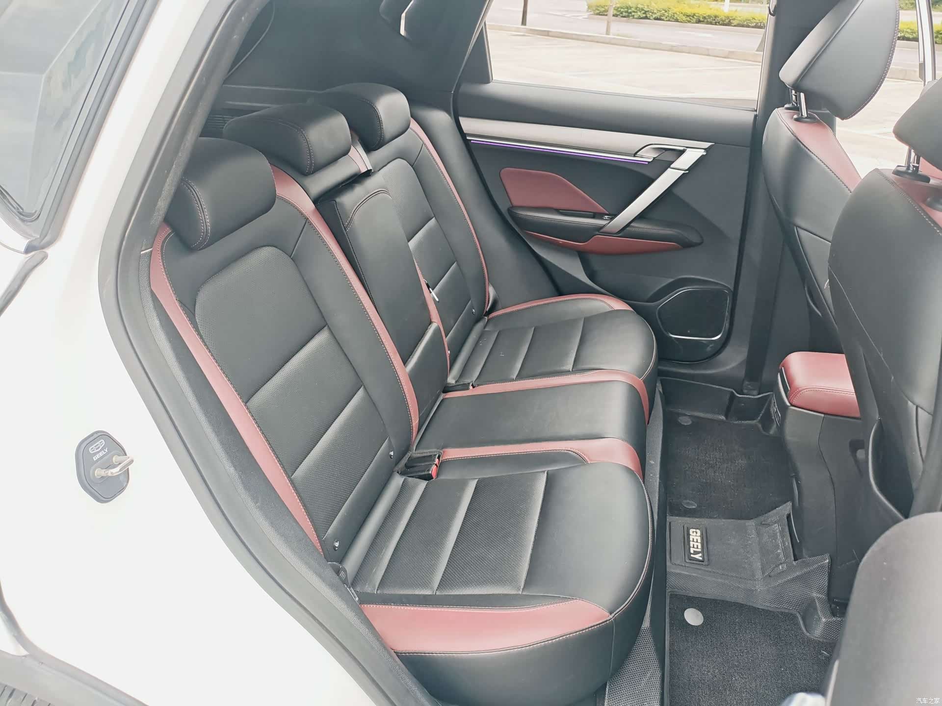 Geely Coolray, 2020 24