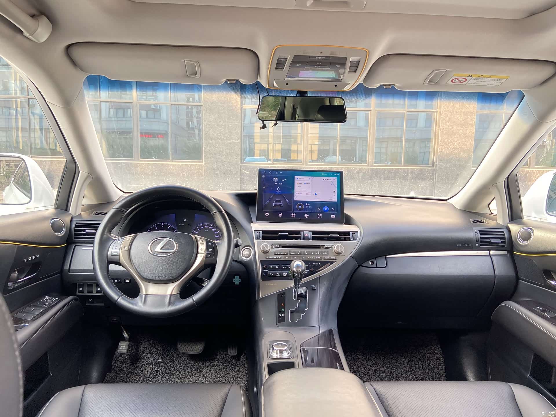 Lexus RX, 2014 11