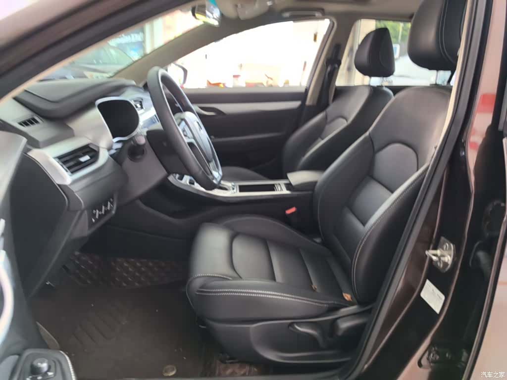 Geely Emgrand, 2019 15