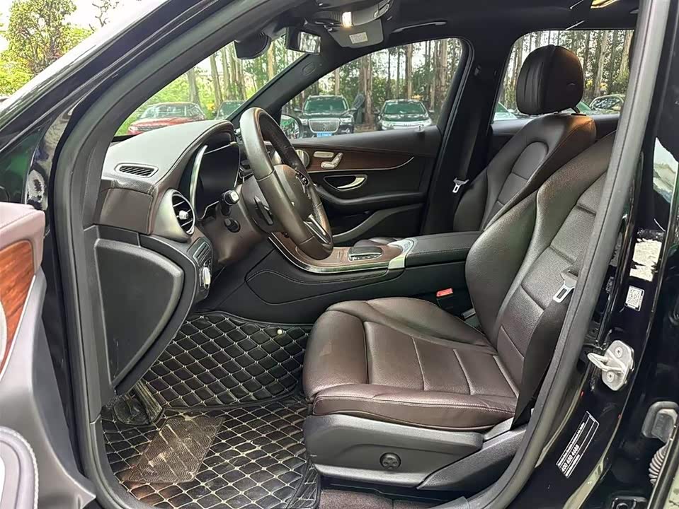 Mercedes-Benz GLC Mercedes-Benz GLC