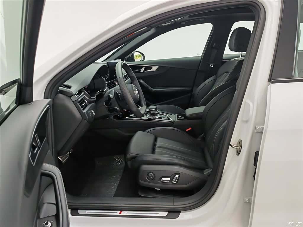 Audi A4L, 2025 10