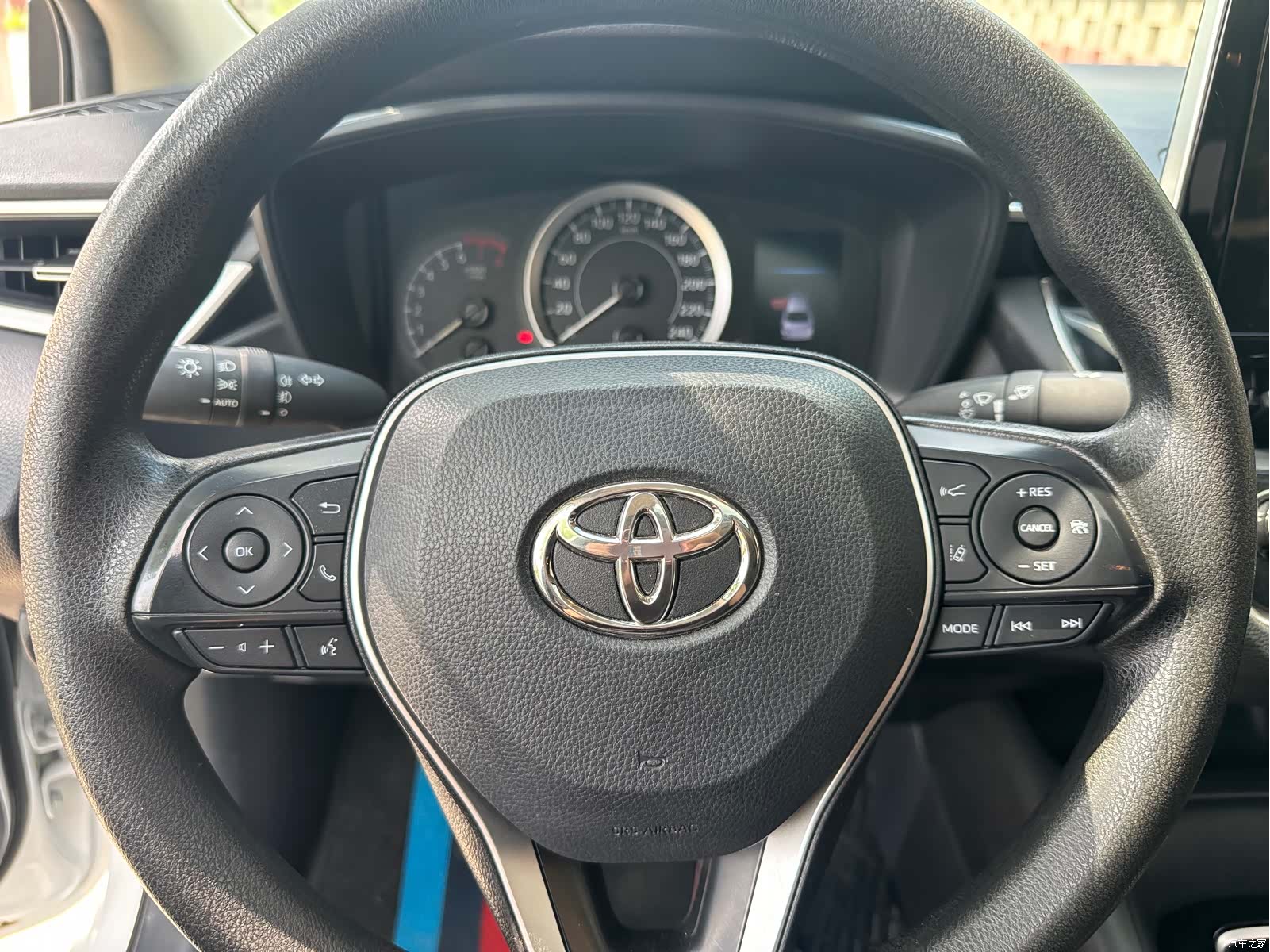 Toyota Corolla, 2023 12