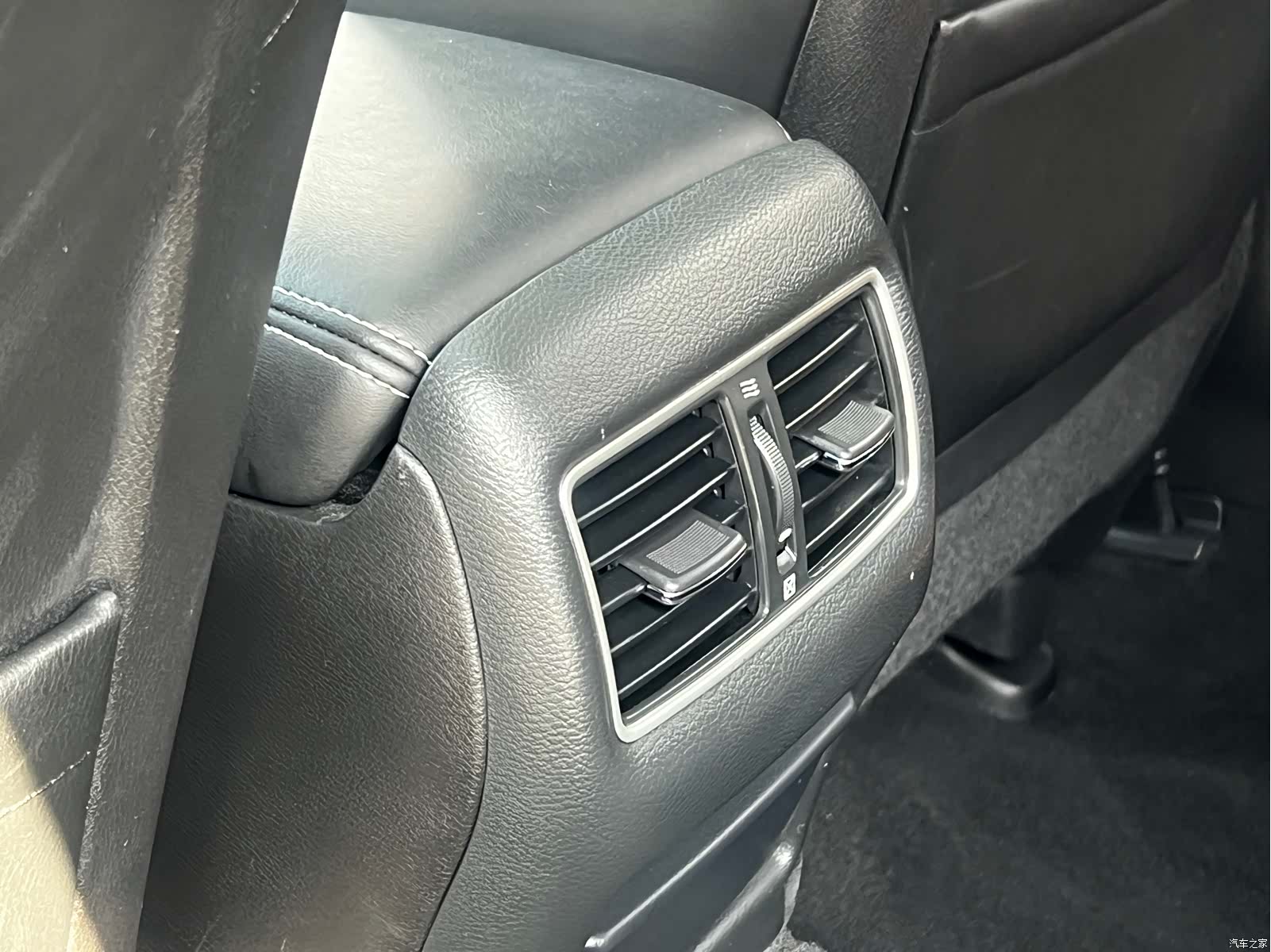 Infiniti Q50L, 2019 27