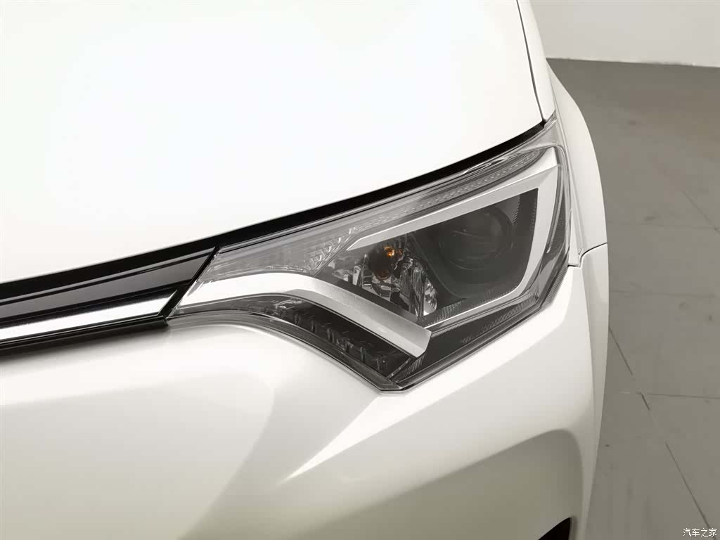 Toyota RAV4, 2018 7