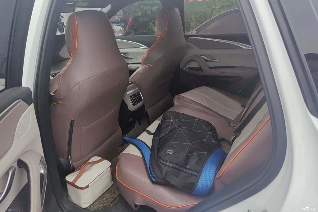 BYD Song, 2023 11