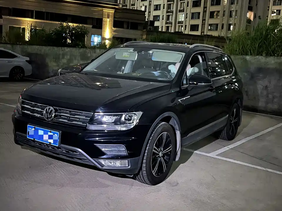 Volkswagen Tiguan L