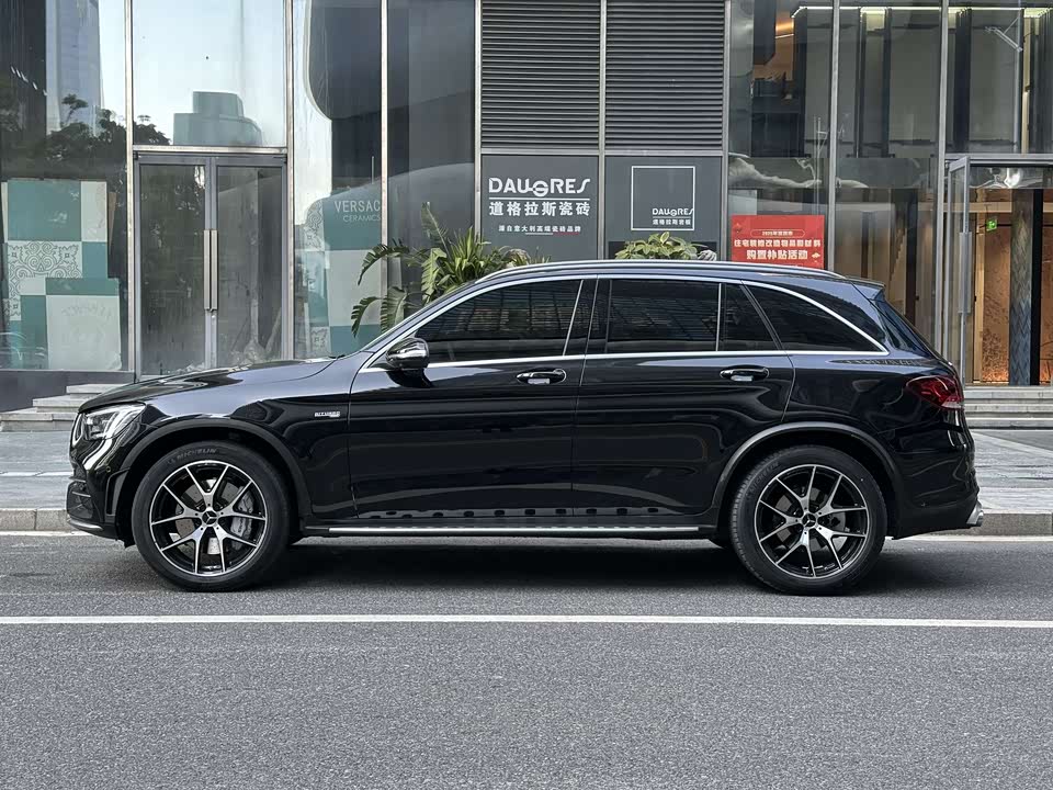 Mercedes-Benz GLC AMG