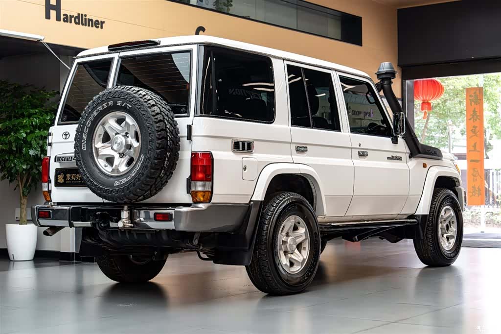 Toyota Land Cruiser, 2016 4