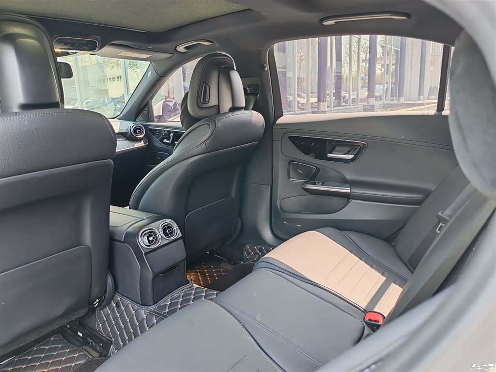 Mercedes-Benz C-Class, 2023 22