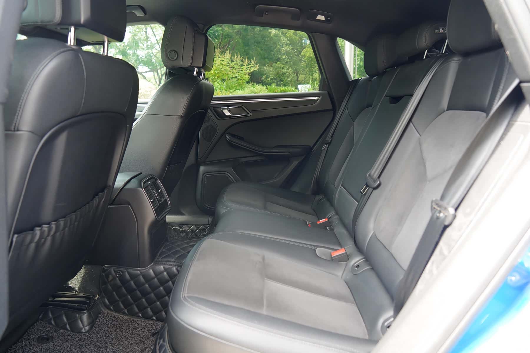 Porsche Macan, 2016 все фото