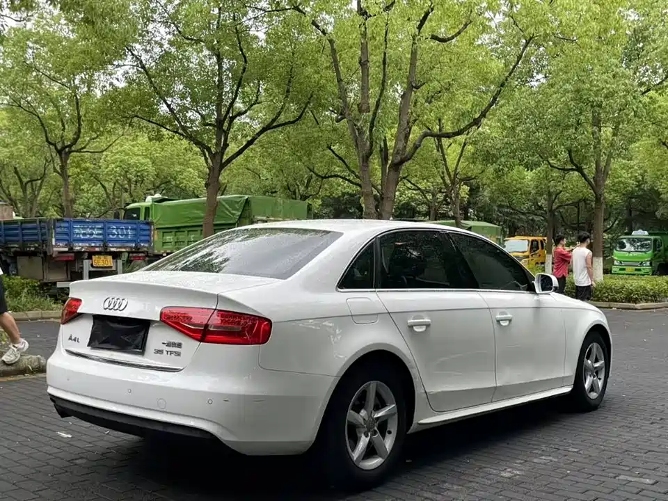 Audi A4L