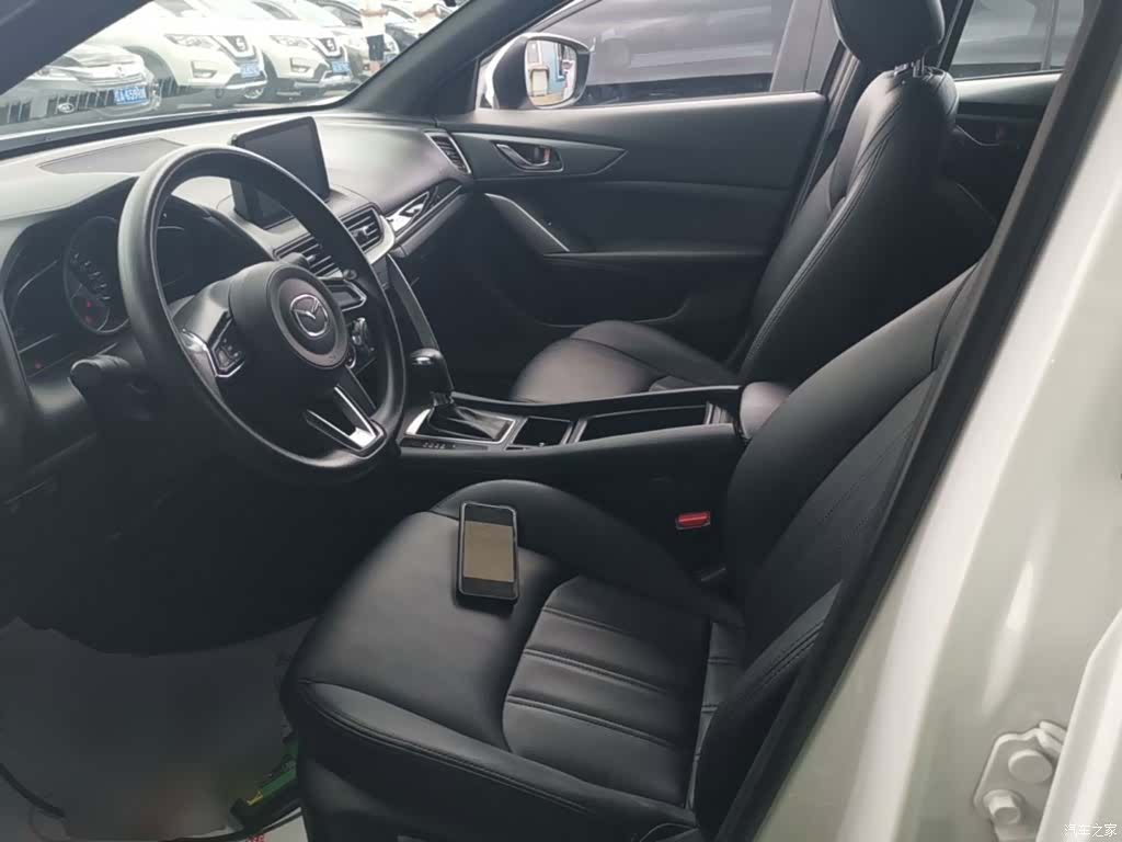 Mazda CX-4, 2019 15