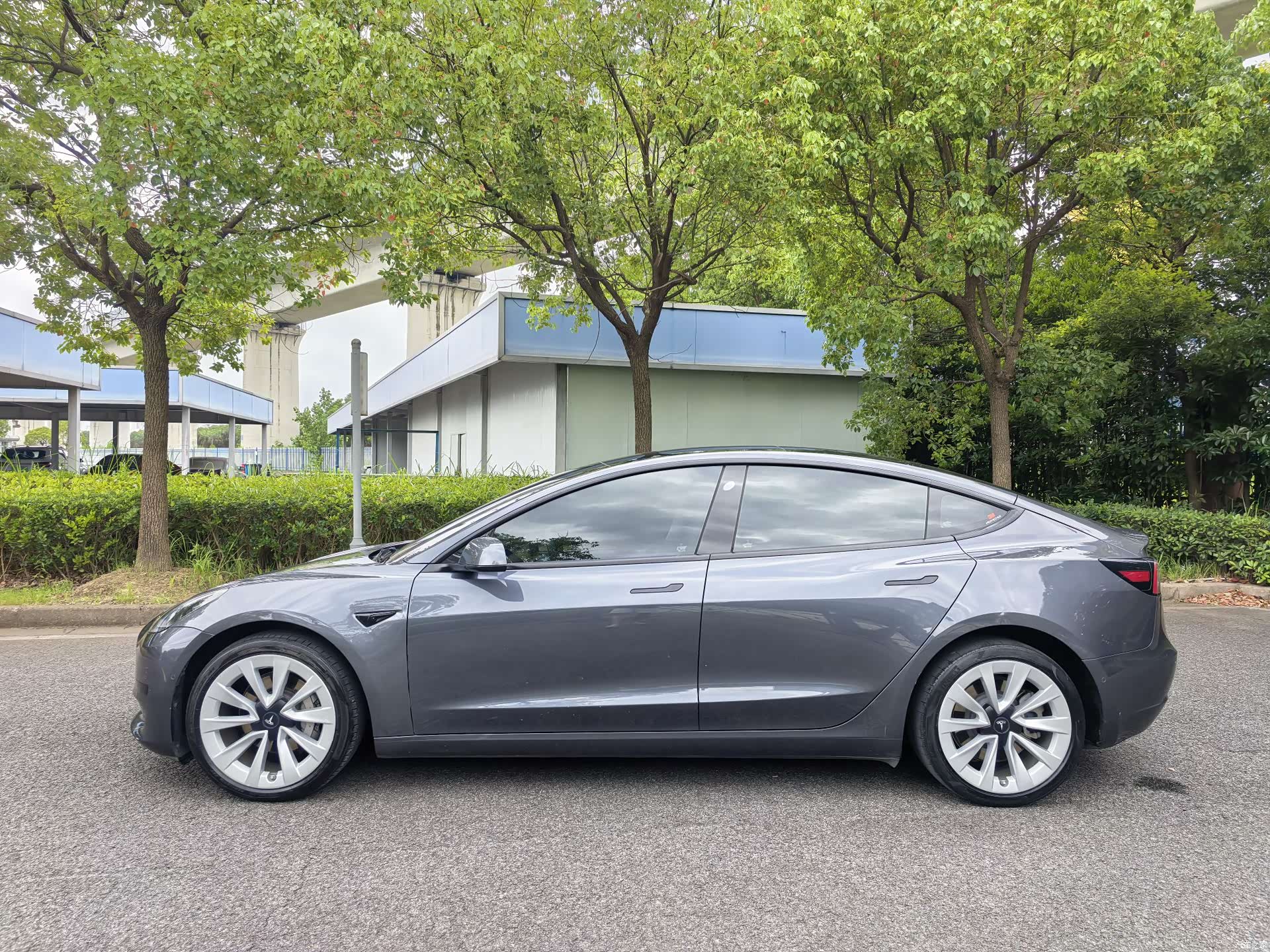 Tesla Model 3, 2021 4