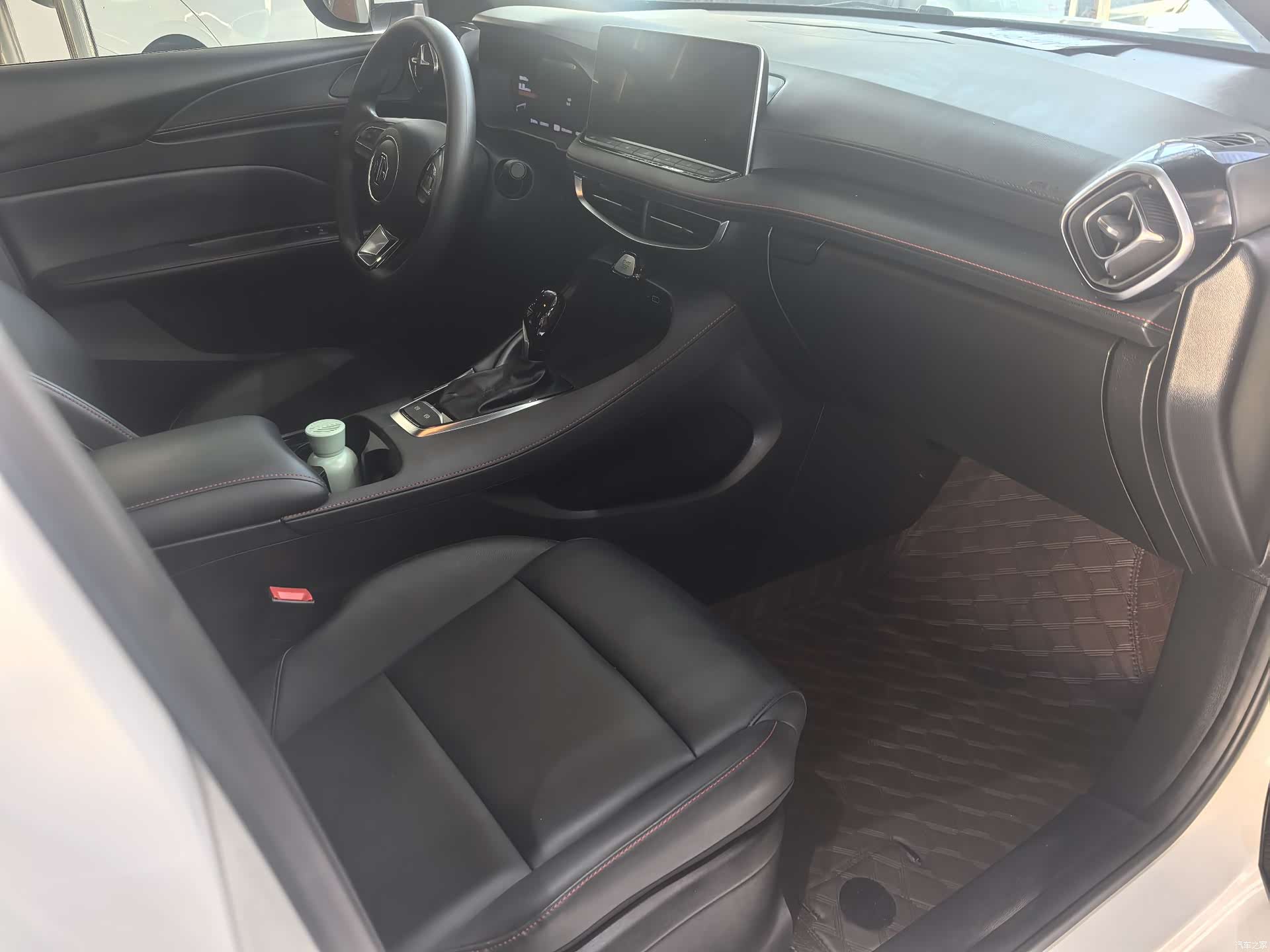 MG MG5, 2025 12