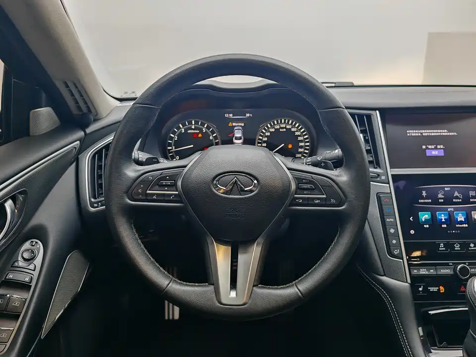 Infiniti Q50L