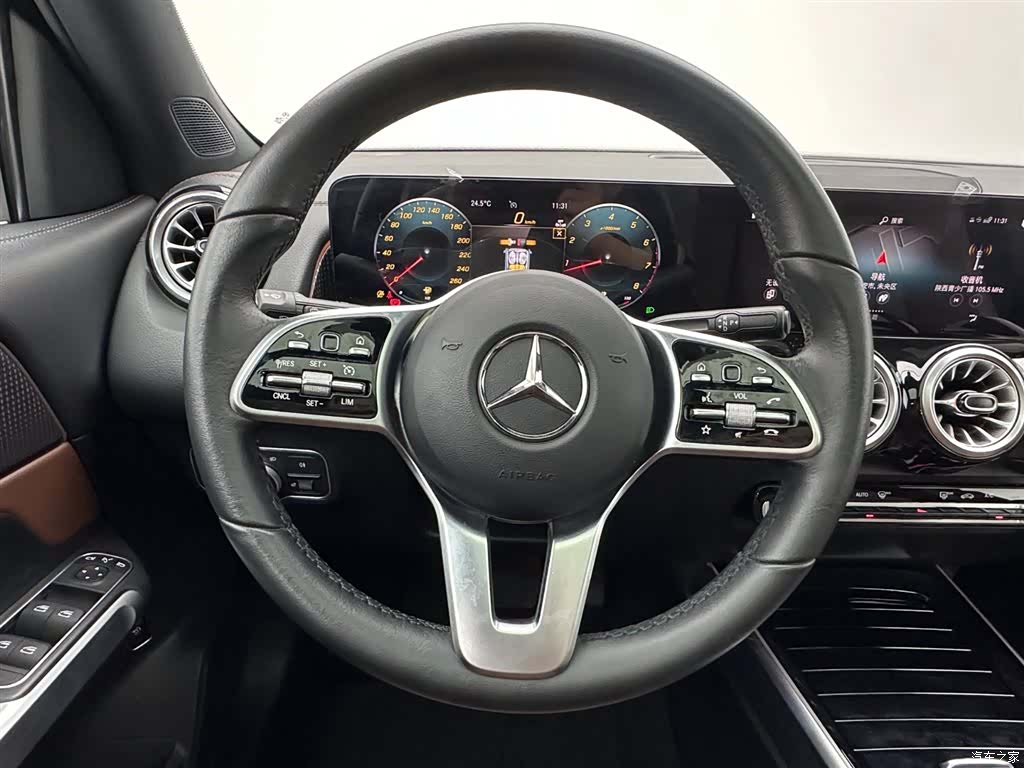 Mercedes-Benz GLB, 2023 9