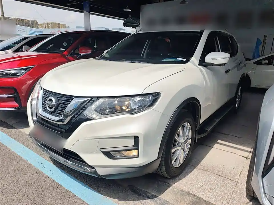Nissan Qijun