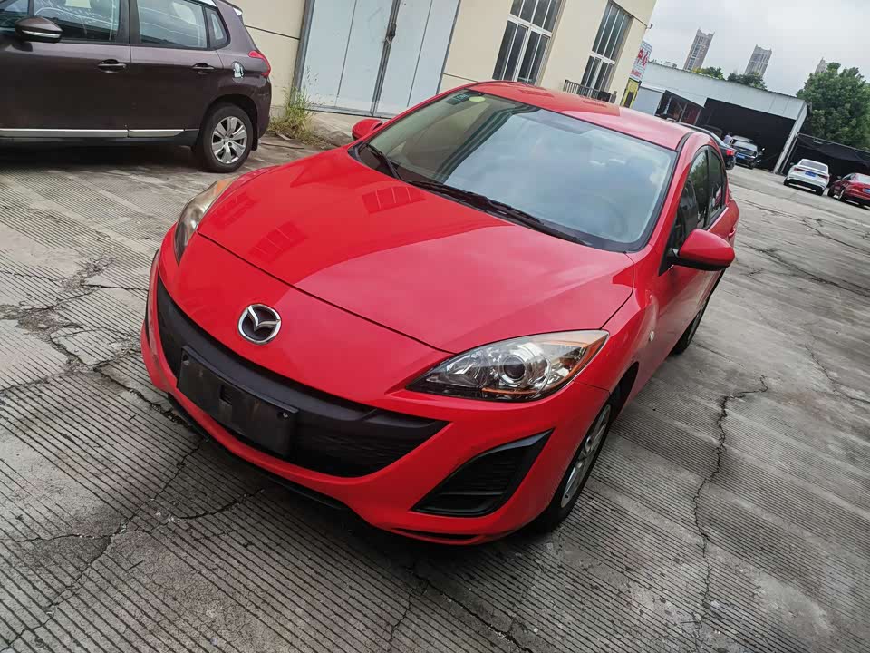 Mazda 3 star Cheng