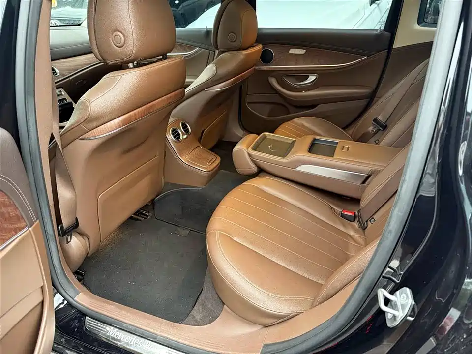 Mercedes-Benz E-class Mercedes-Benz E-class