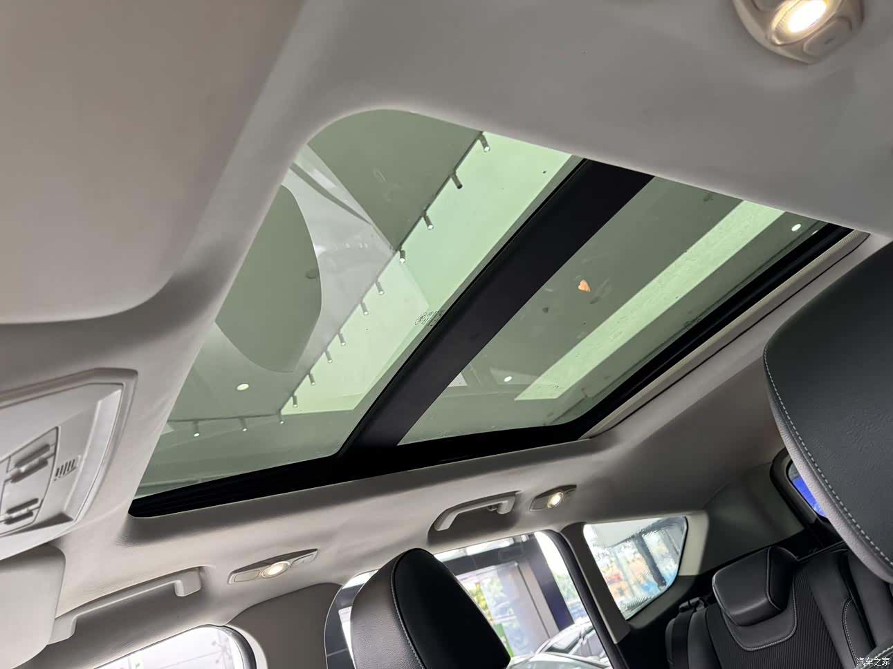 Ford Kuga, 2016 19