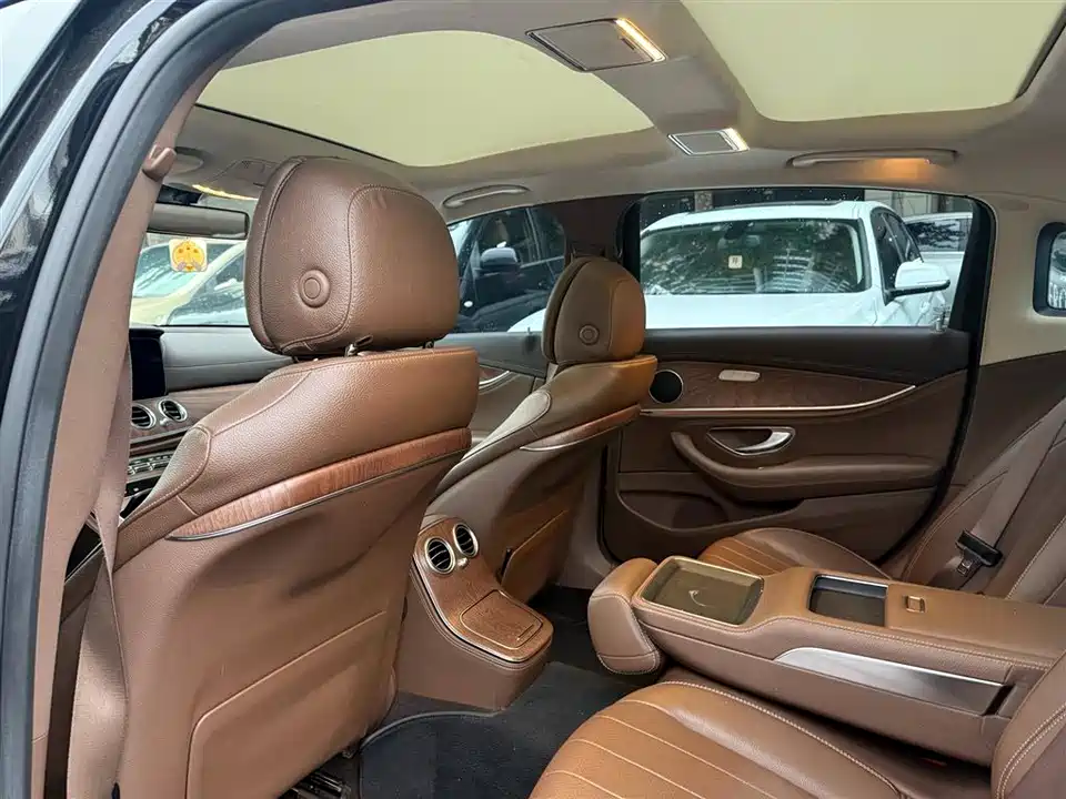 Mercedes-Benz E-class Mercedes-Benz E-class