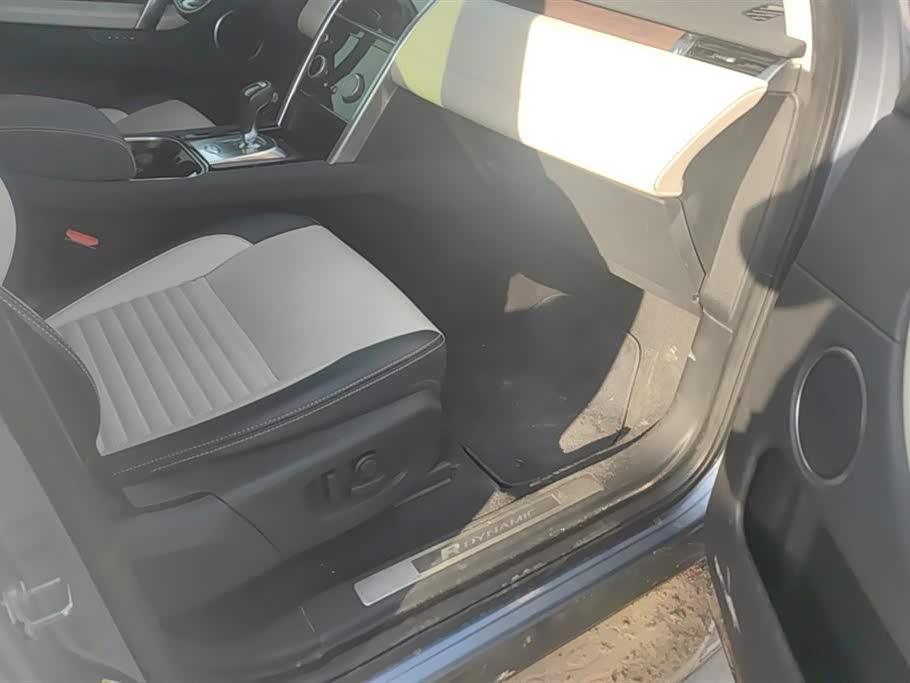 Land Rover Discover sports