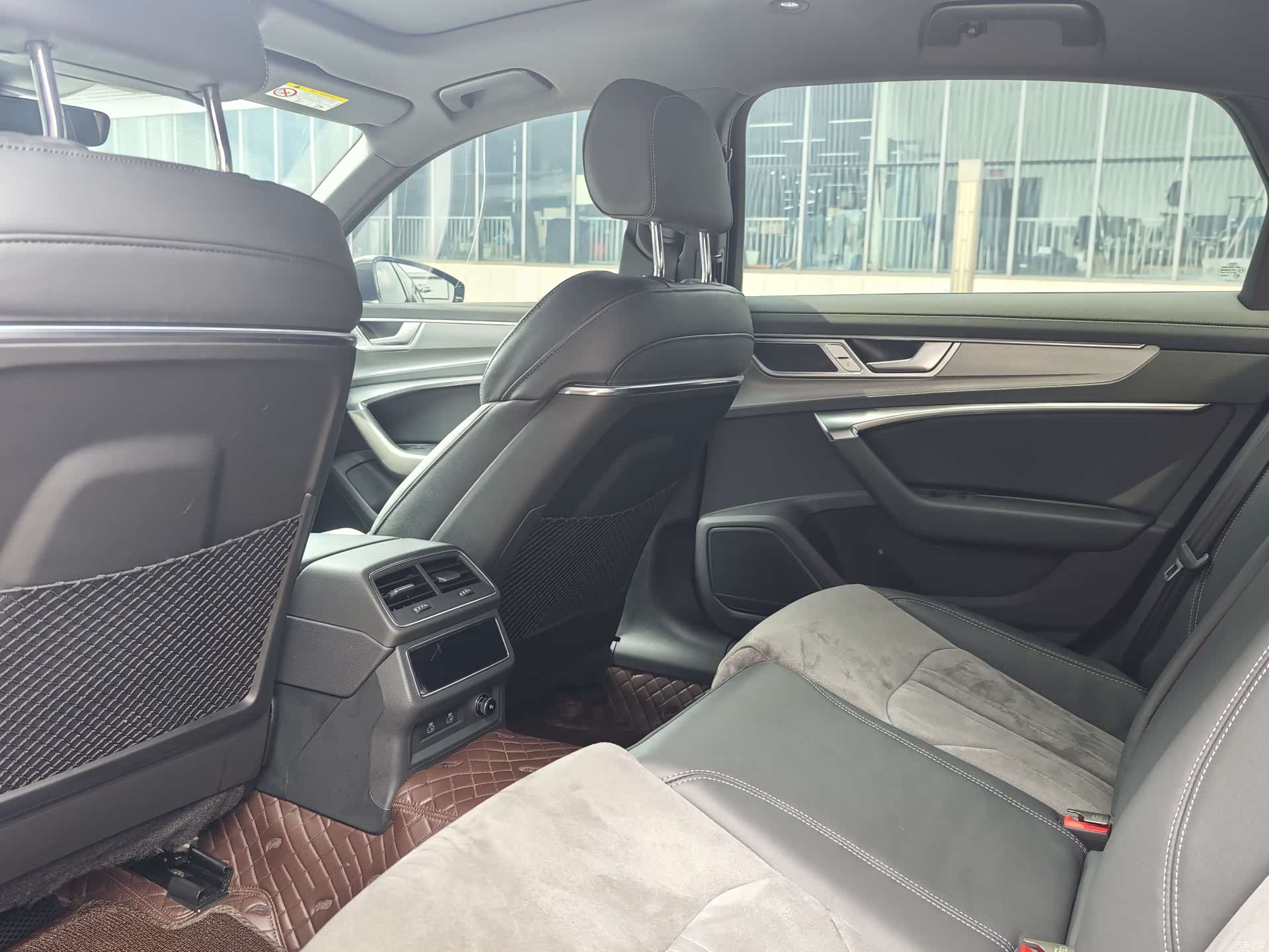 Audi A6L, 2023 22