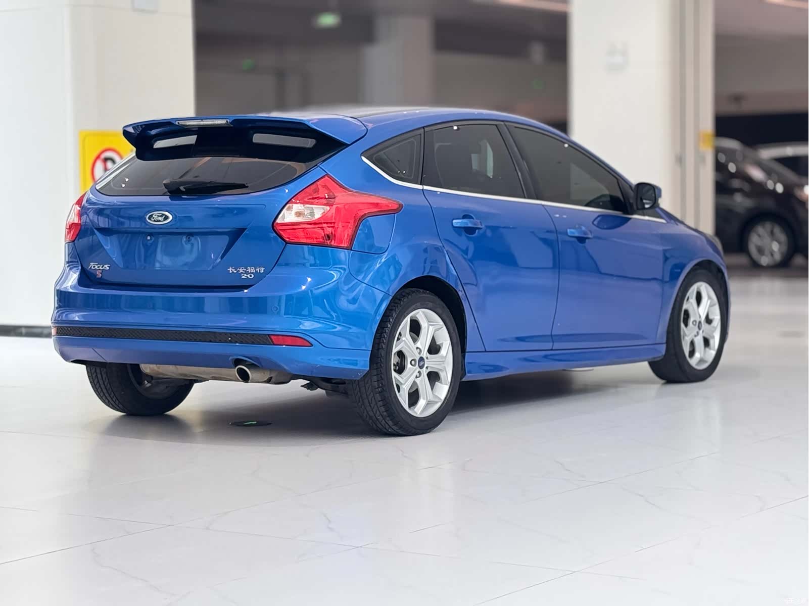 Ford Focus, 2012 9