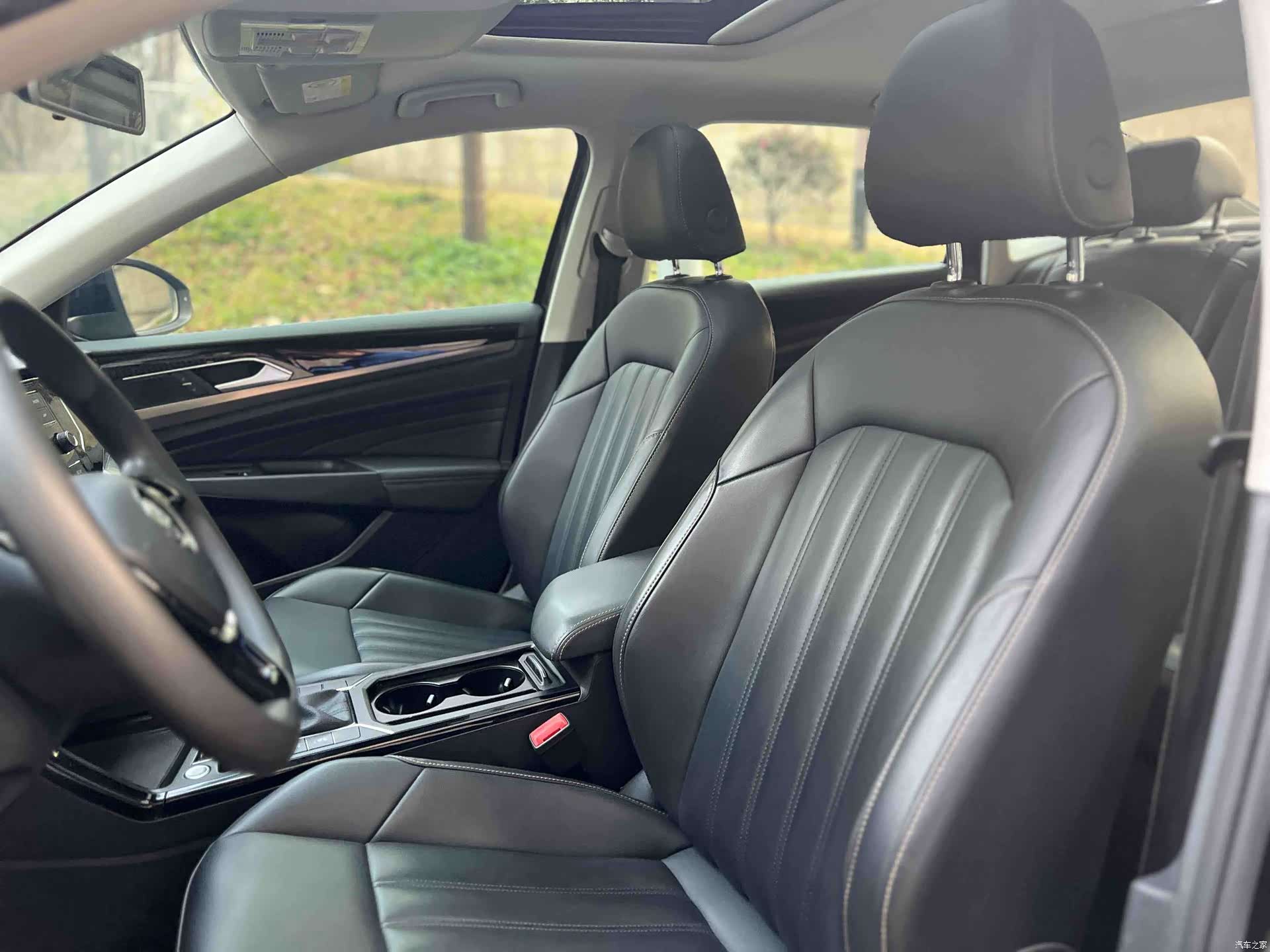 Volkswagen Passat, 2019 4
