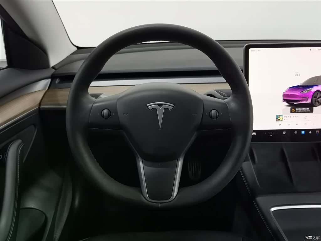 Tesla Model 3, 2022 11