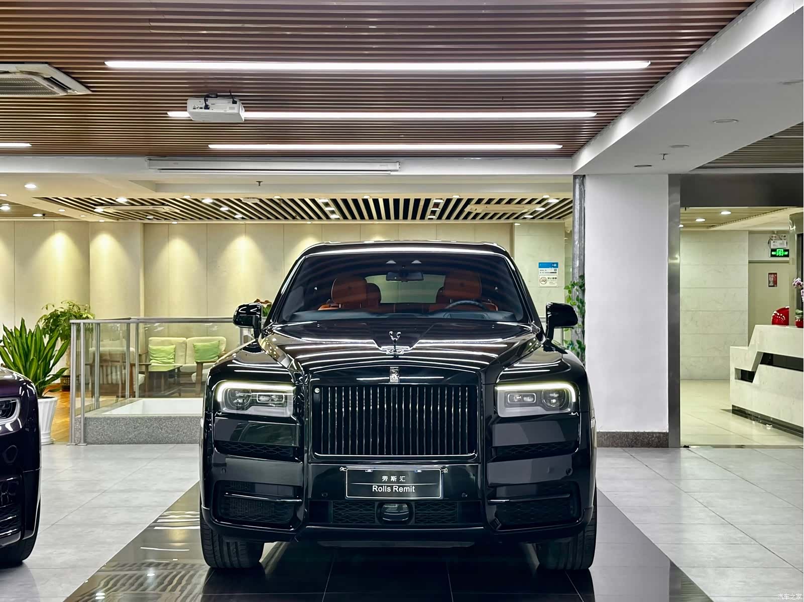 Rolls-Royce Cullinan, 2021 2