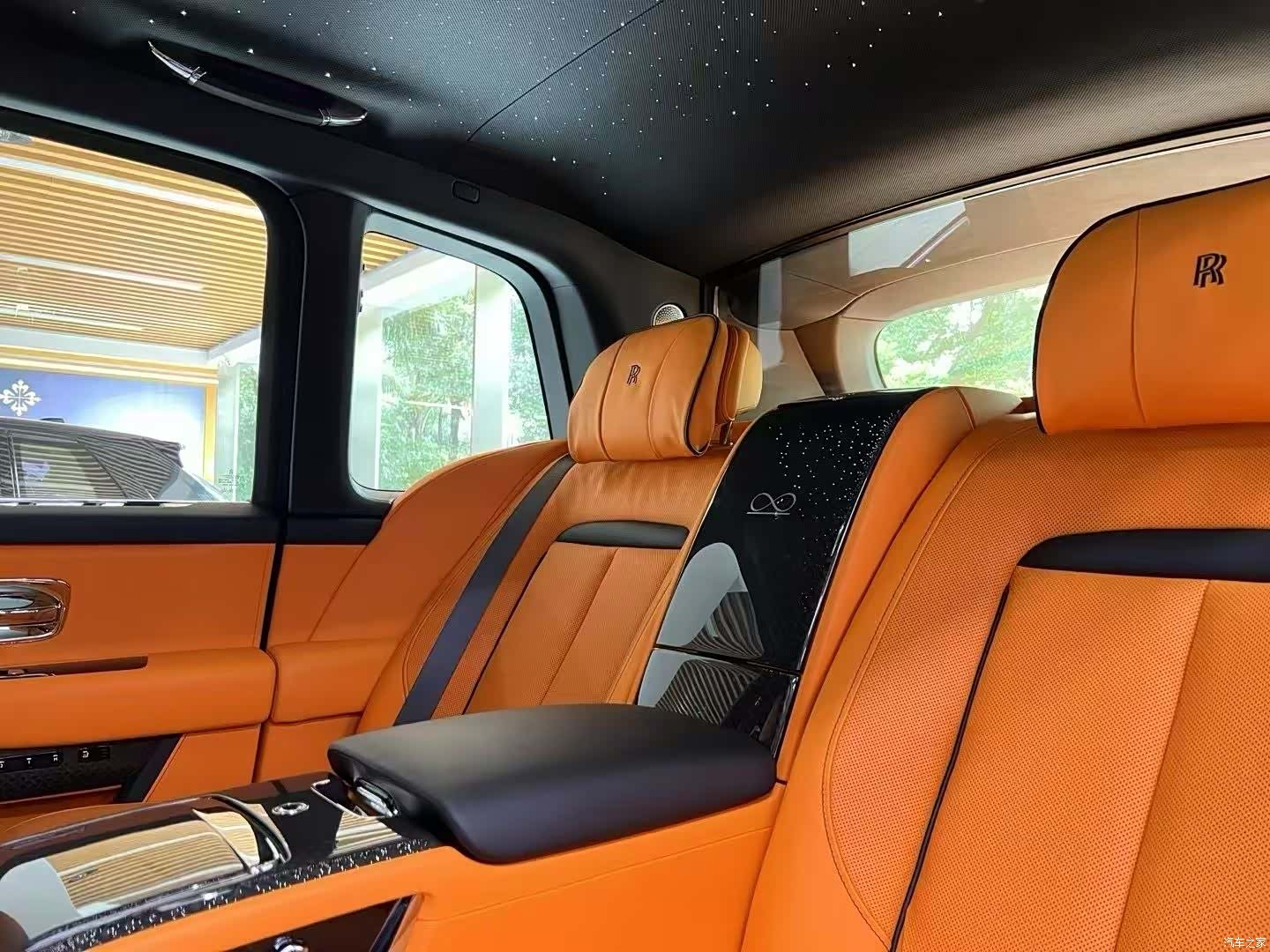 Rolls-Royce Cullinan, 2021 6