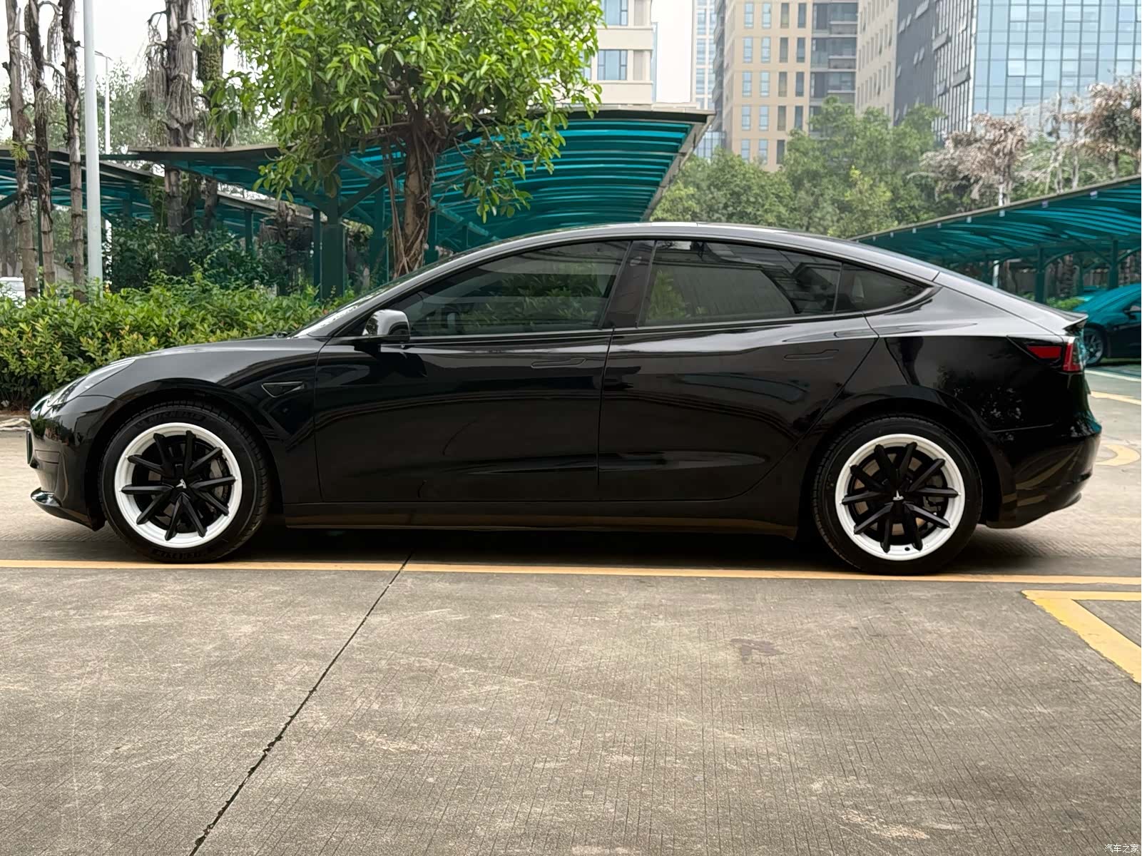 Tesla Model 3, 2021 18