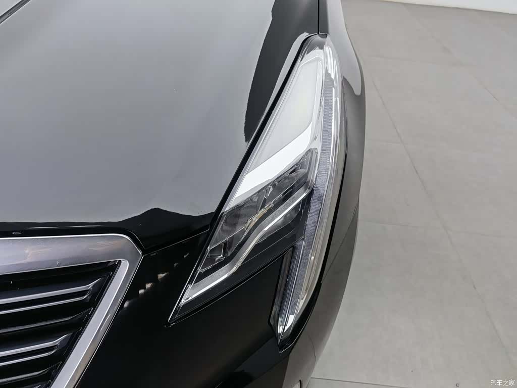 Cadillac XTS, 2018 7