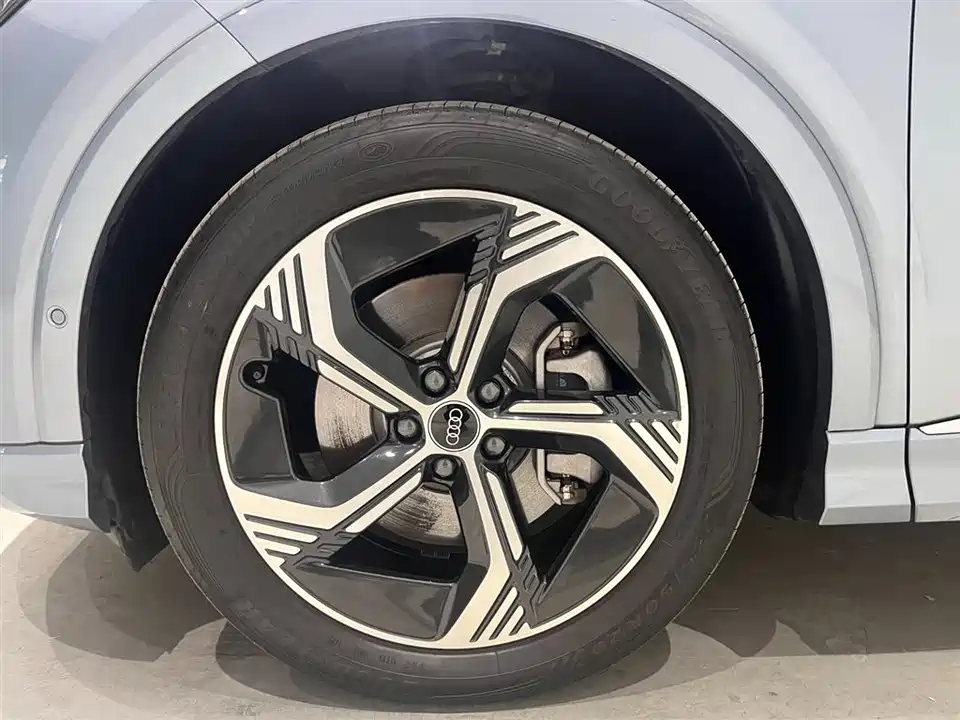 Audi Q4 Audi Q4