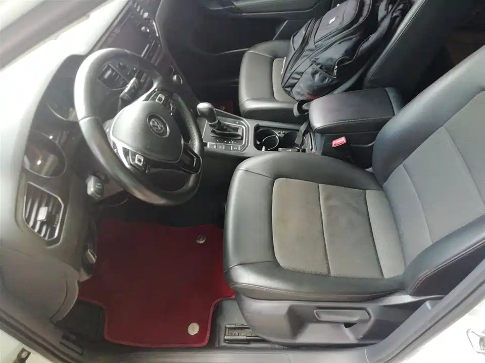 Volkswagen Golf*Jiayu