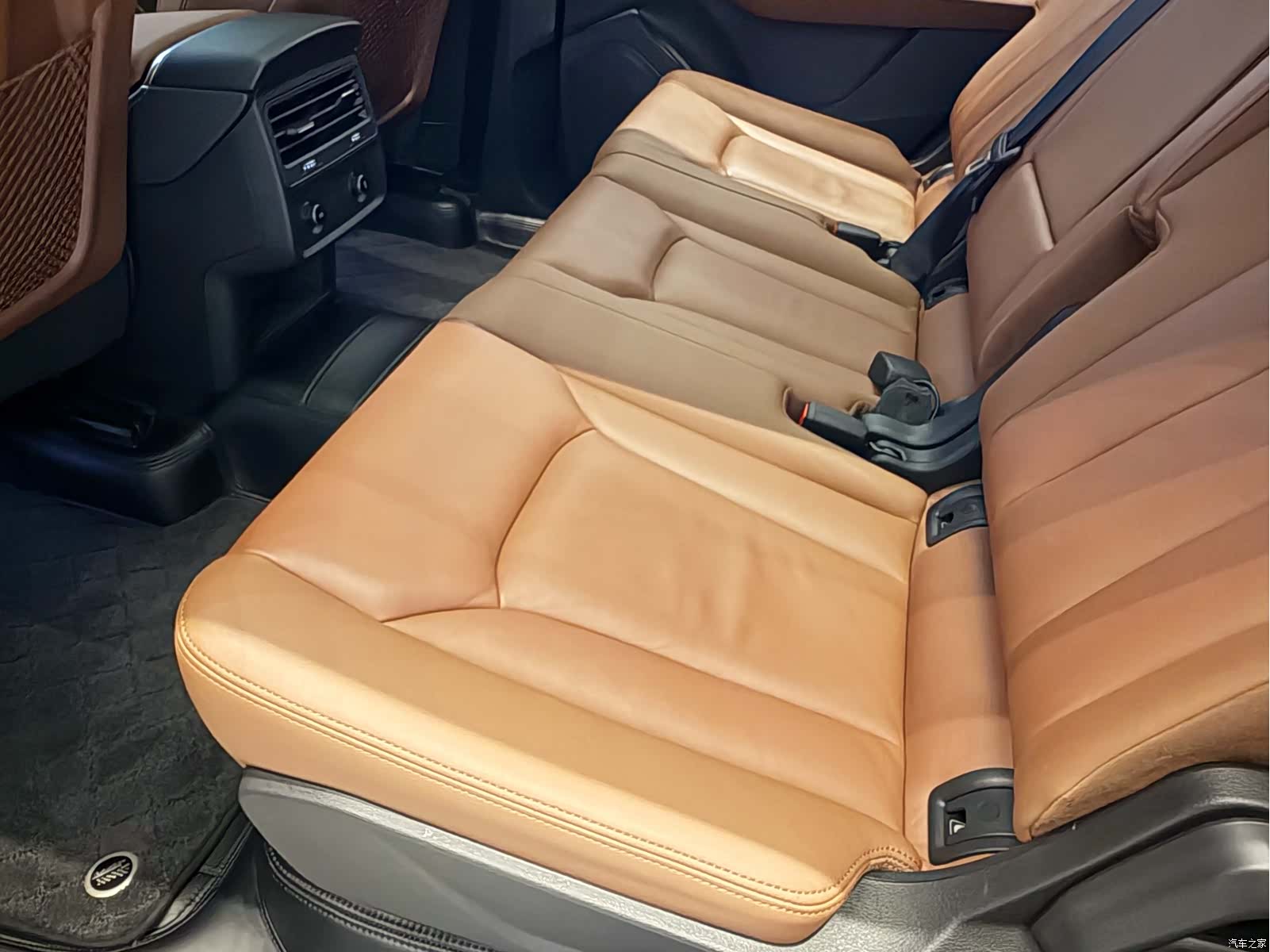 Audi Q7, 2024 7