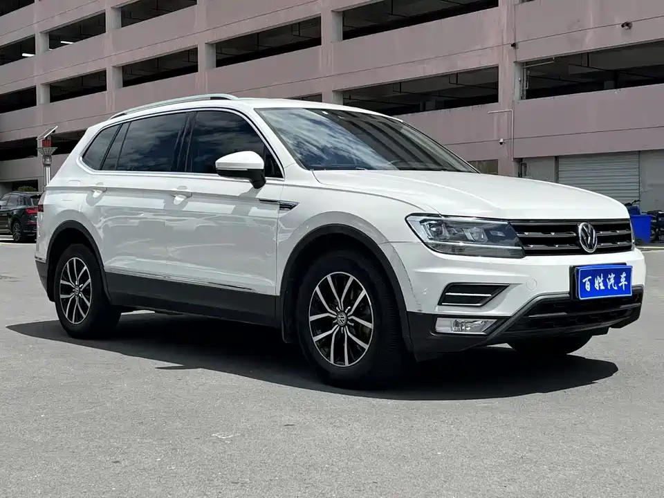 Volkswagen Tiguan L