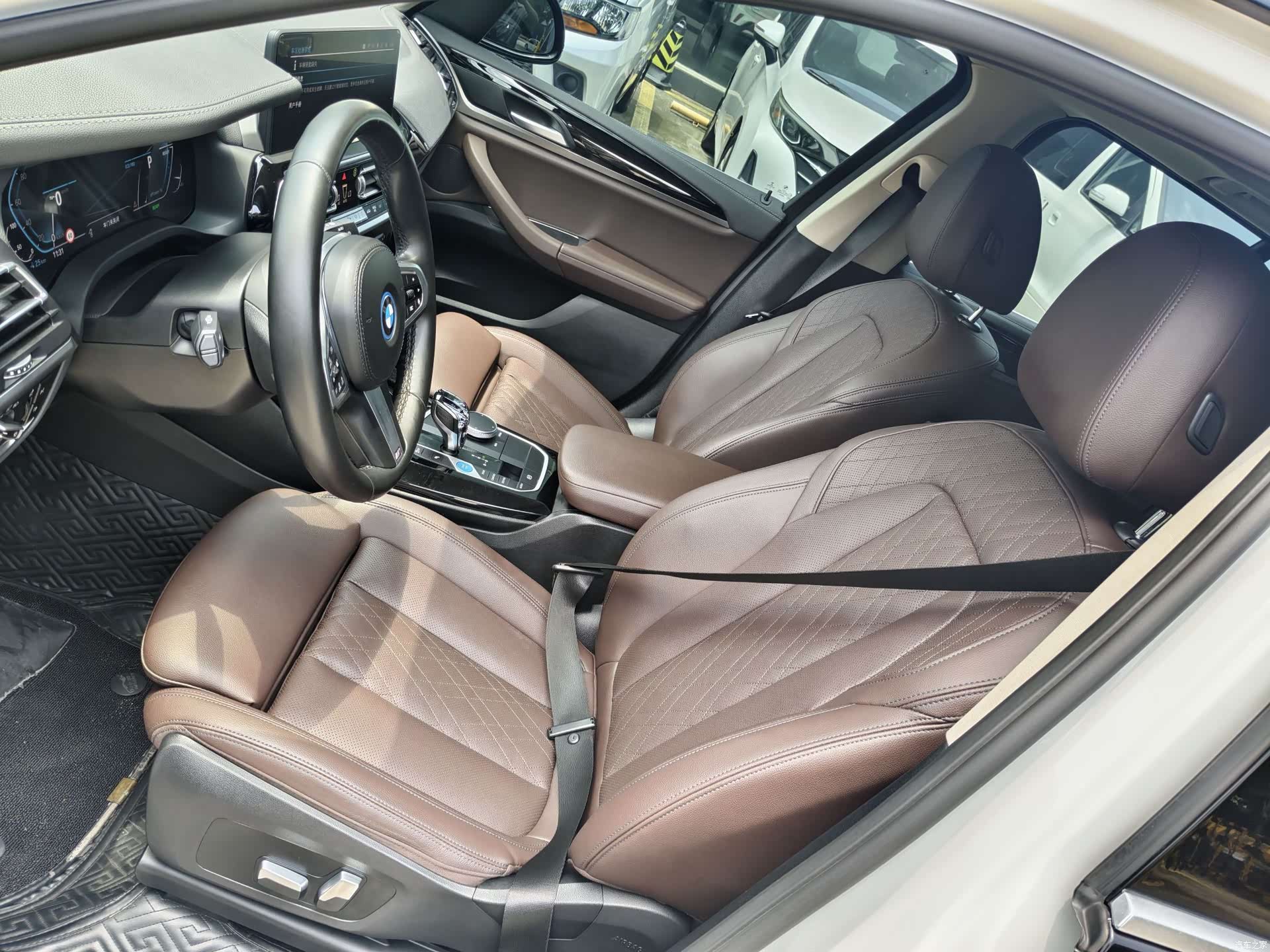 BMW iX3, 2021 11