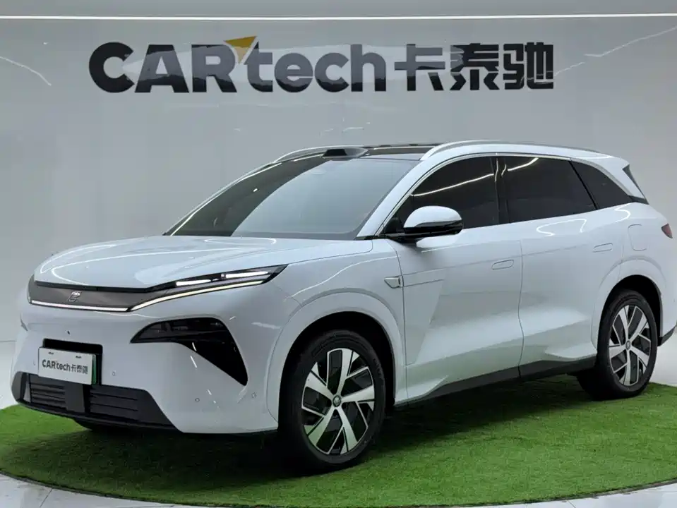 BYD Tang L