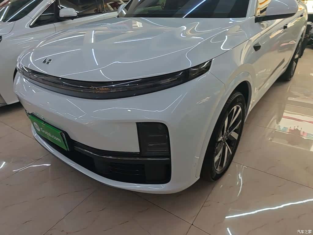 Li Auto L7, 2023 24
