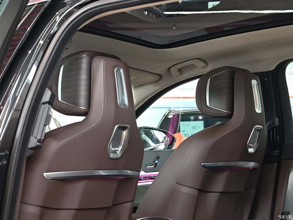 BMW 7 Series, 2025 25