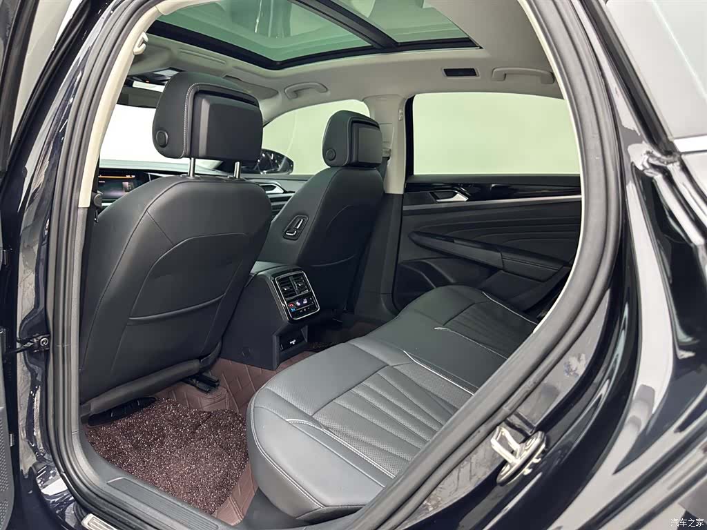Volkswagen Passat, 2024 21