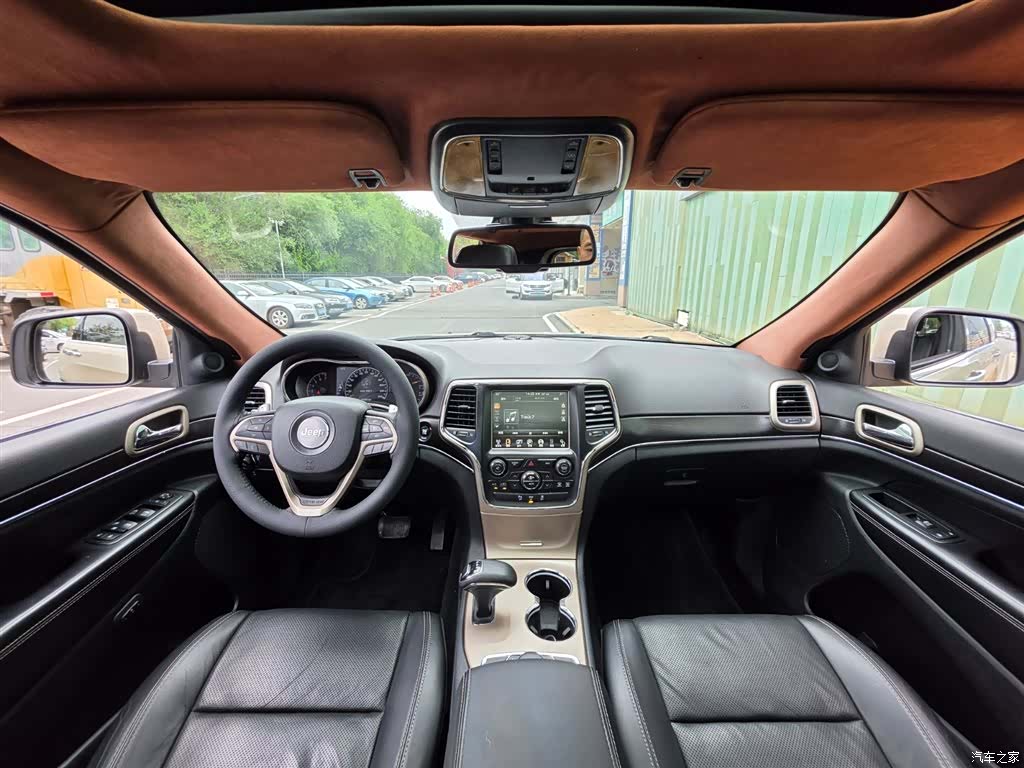 Jeep Grand Cherokee, 2014 4